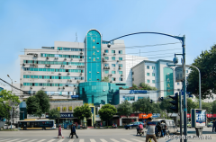 <b>沉点关心三个维度：起首是物业费取市场同类项</b>